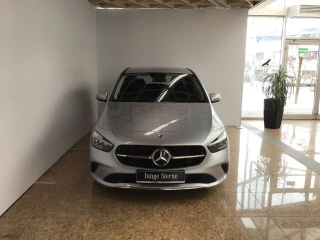 Mercedes-Benz B 200 B 200 d Progressive