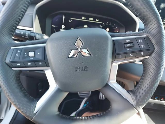 Mitsubishi Outlander 4WD PHEV