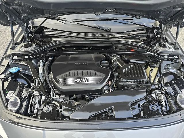 BMW 120 120d Sedan xDrive