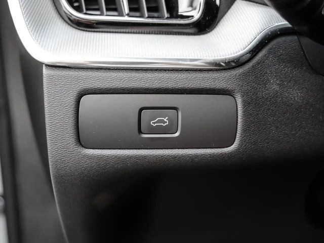 Volvo XC60 AWD Dark Plus