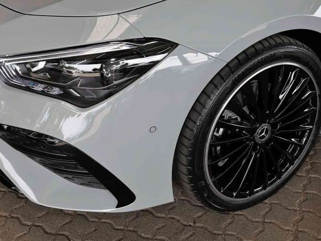 Mercedes-Benz CLA 200 AMG Line Coupé