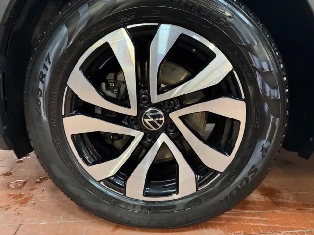 Volkswagen Tiguan 1.5 TSI DSG