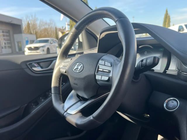 Hyundai Ioniq 1.6 Hybrid Plug-in Style
