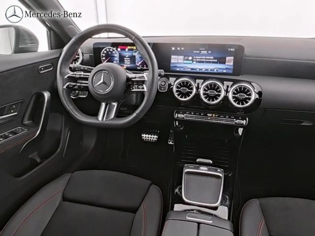 Mercedes-Benz A 220 A 220 d AMG Line Hatchback