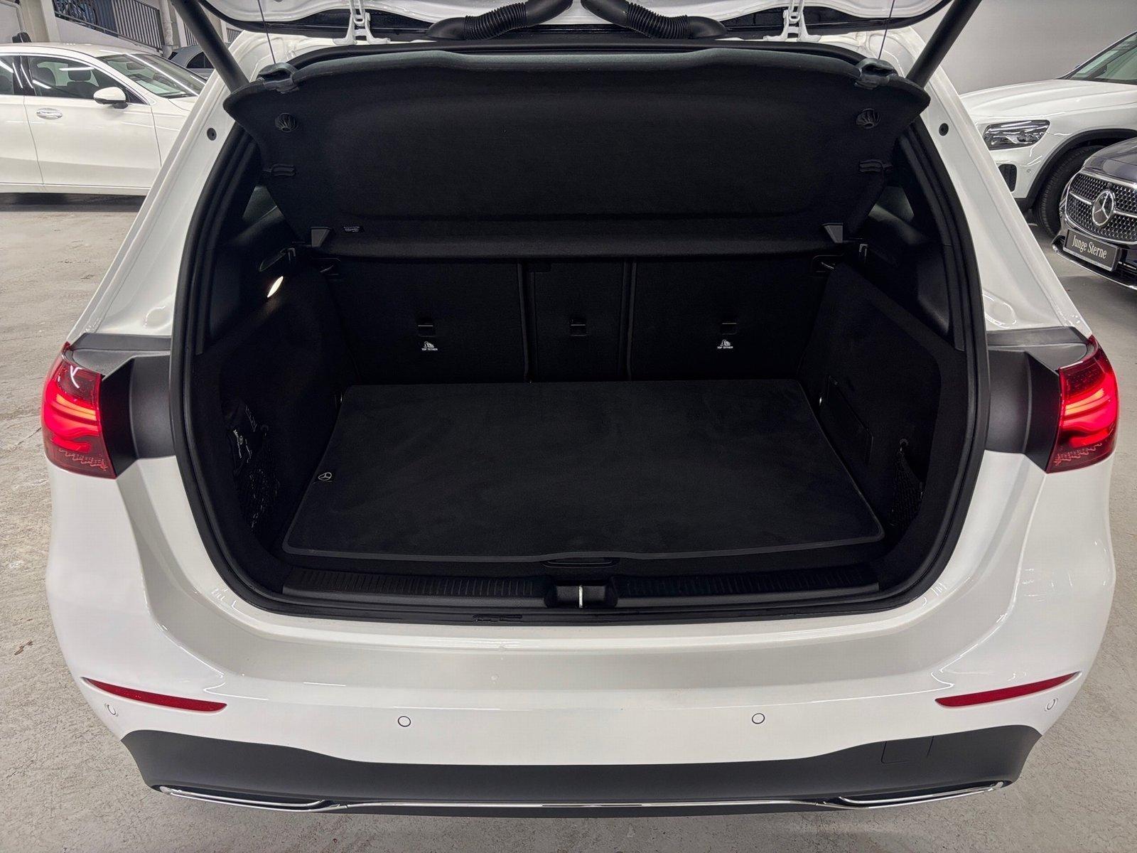 Mercedes-Benz B 200 Progressive Sedan