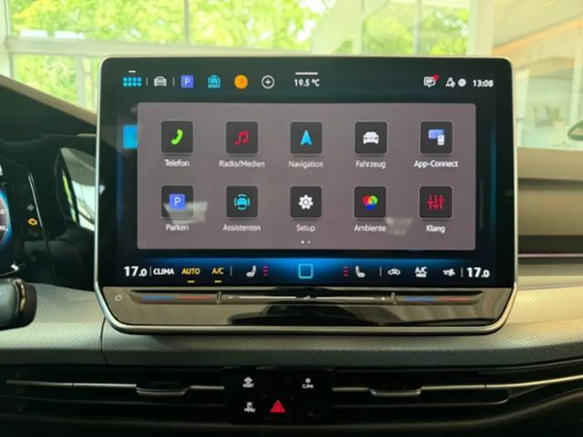 Volkswagen Golf 1.5 eTSI DSG Variant