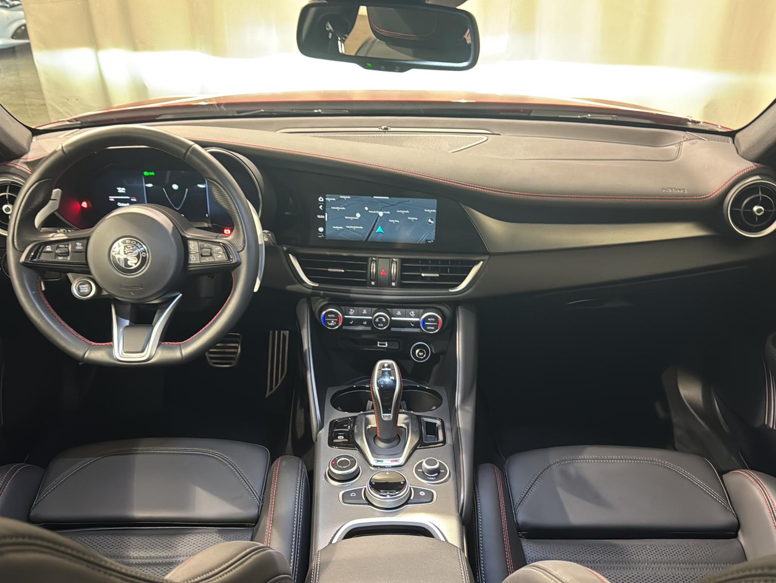 Alfa Romeo Giulia Q4