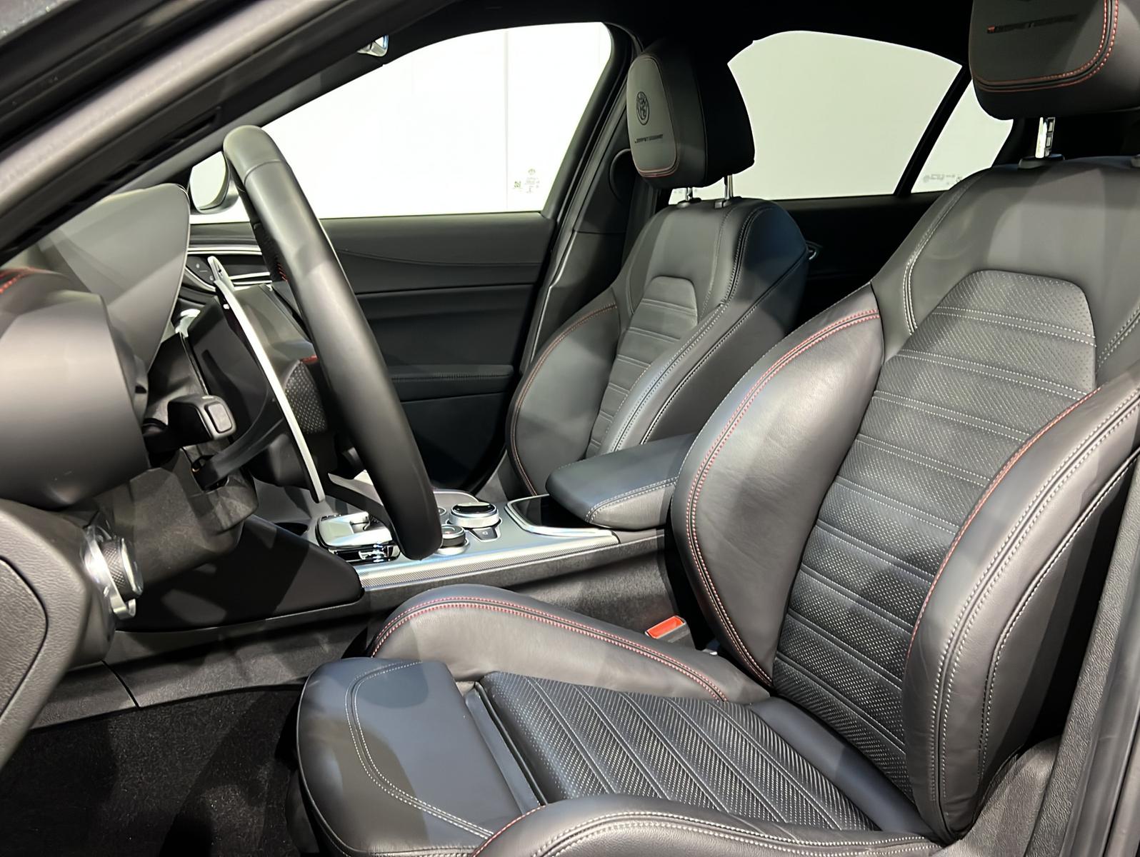 Alfa Romeo Giulia Q4