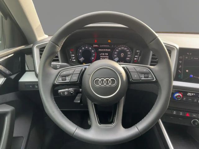 Audi A1 1.0 TFSI S-Line