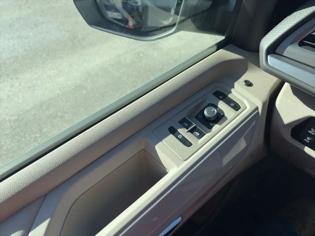 Volkswagen Multivan 2.0 TDI Style T7