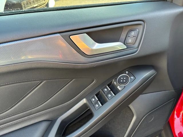 Ford Focus Active EcoBoost