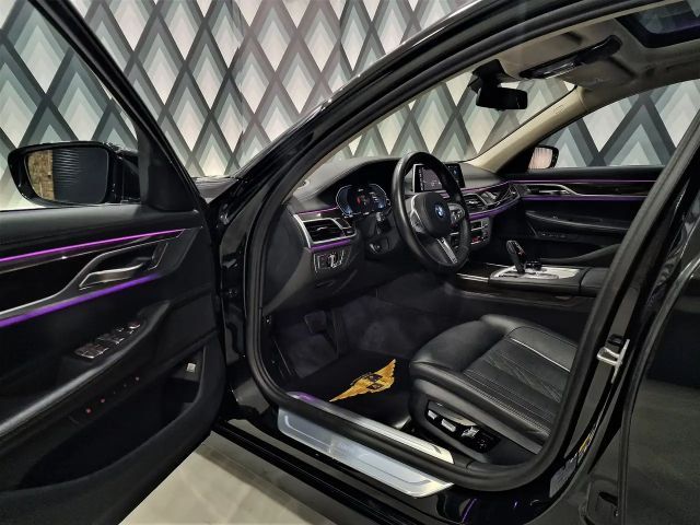 BMW 745 Sedan xDrive