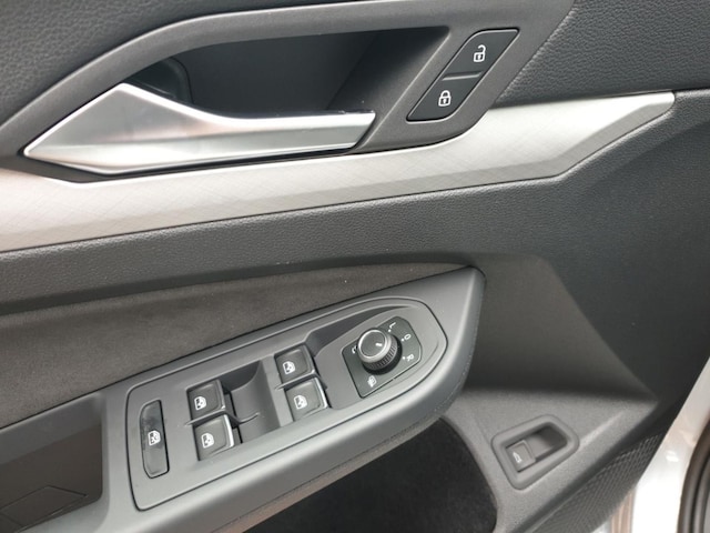 Volkswagen Golf 1.5 TSI DSG Life Variant