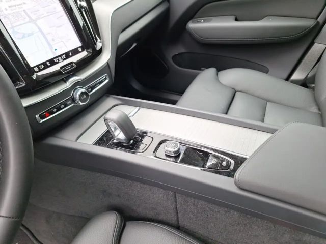 Volvo XC60 AWD Dark Plus T6