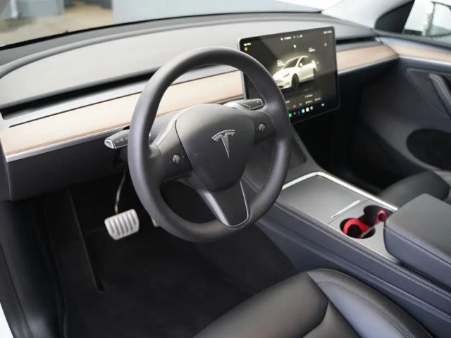 Tesla Model Y Performance