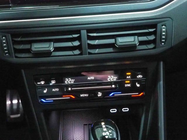 Volkswagen Polo 1.0 TSI DSG IQ.Drive R-Line