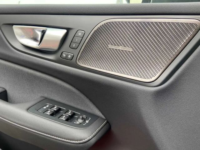 Volvo V60 Cross Country AWD Ultimate