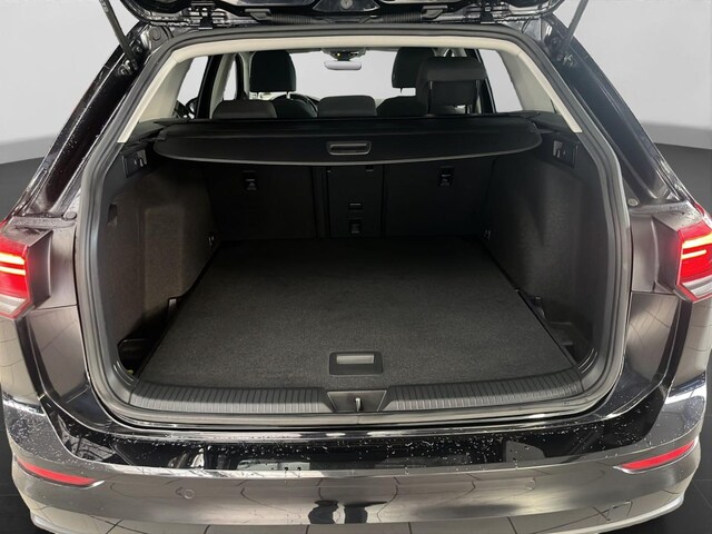 Volkswagen Golf 1.5 eTSI DSG Life Variant