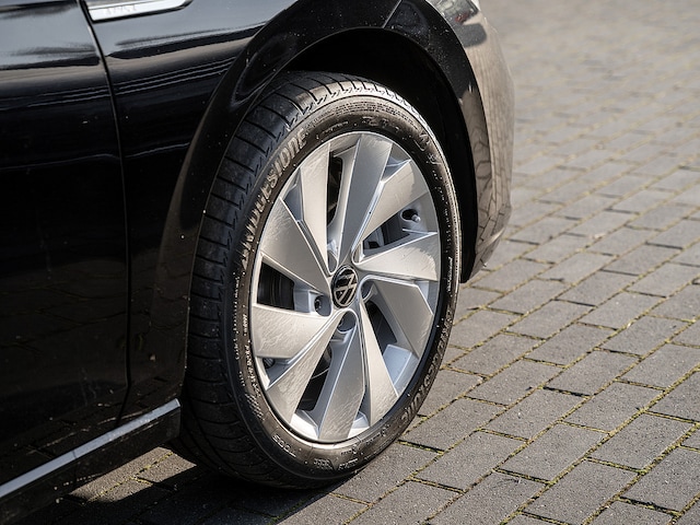 Volkswagen Golf 2.0 TDI Golf VIII Style Variant