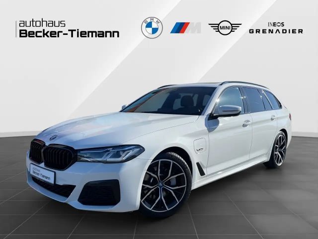 BMW 530 530e M-Sport Touring xDrive
