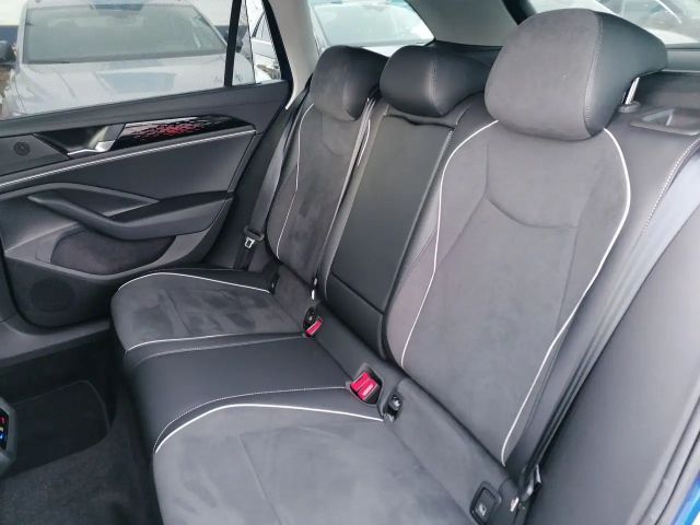 Volkswagen Passat 2.0 TDI Business DSG Variant