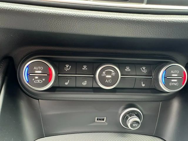 Alfa Romeo Stelvio Q4 Veloce