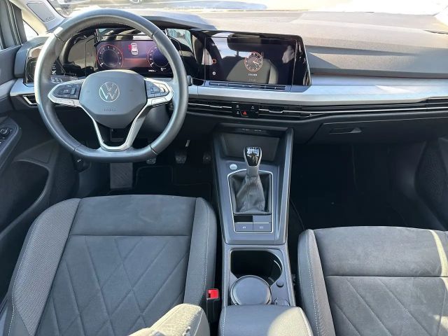 Volkswagen Golf Life Sport