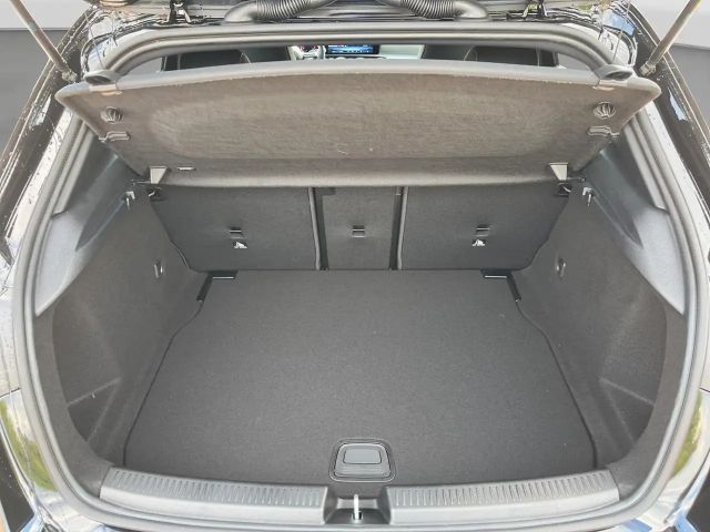 Mercedes-Benz A 180 AMG Line Hatchback