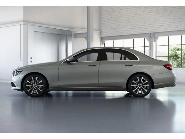 Mercedes-Benz E 200 AVANTGARDE EXCLUSIVE Sedan
