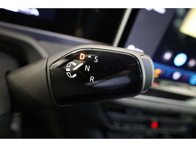 Volkswagen Passat 1.5 eTSI R-Line