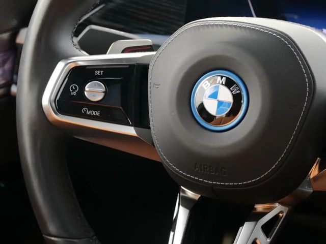 BMW i7 M-Sport Sedan