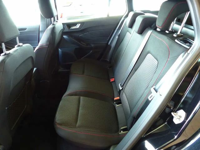 Ford Focus EcoBoost ST Line Wagon