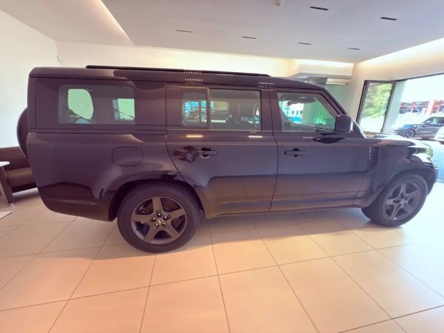 Land Rover Defender D300 Dynamic SE