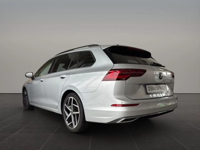 Volkswagen Golf Style Variant