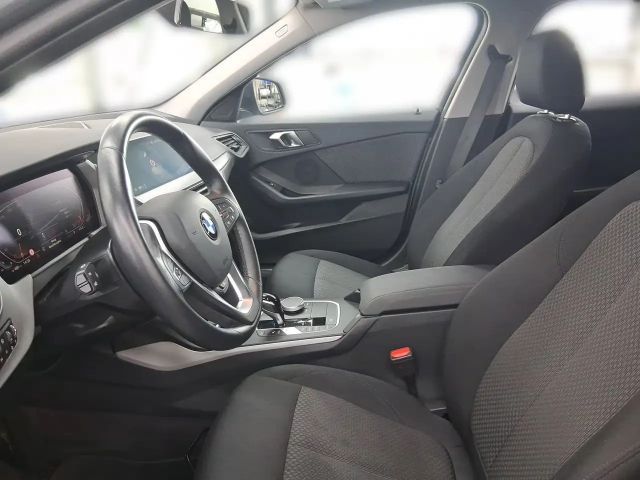 BMW 118 118i Sedan