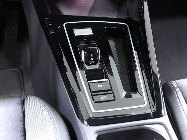 Volkswagen Golf 1.5 eTSI DSG Style Variant