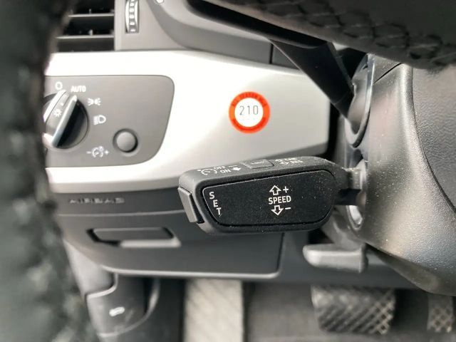 Audi A4 40 TFSI Sedan