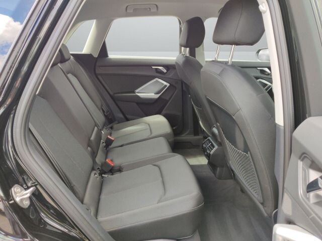 Audi Q3 35 TDI S-Tronic