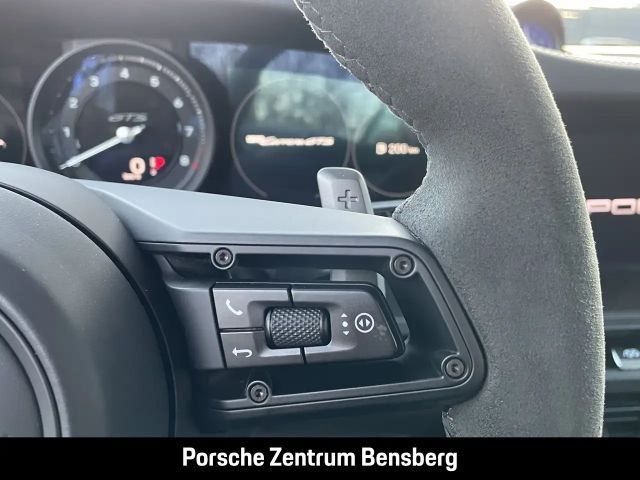 Porsche 992 Cabrio Carrera GTS