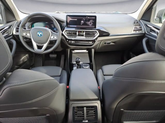 BMW X3 xDrive30e