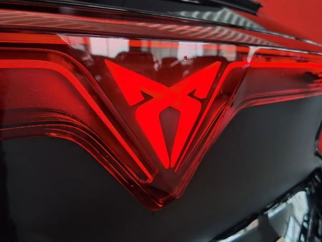 Cupra Terramar 1.5 e-Hybrid