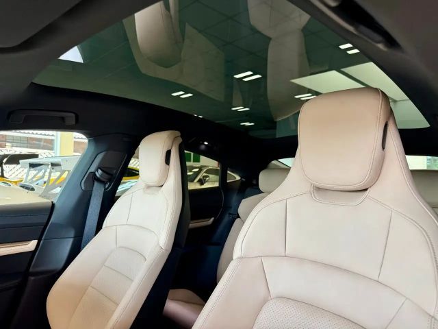 Porsche Taycan Performance Plus