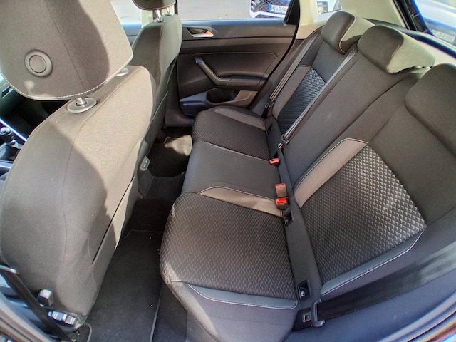 Volkswagen Polo Polo 1.0     CL   BT070 TSIM5F