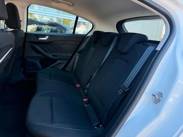 Ford Focus Cool & Connect Limited