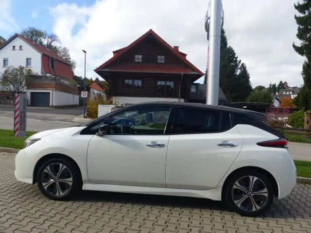 Nissan Leaf Leaf10