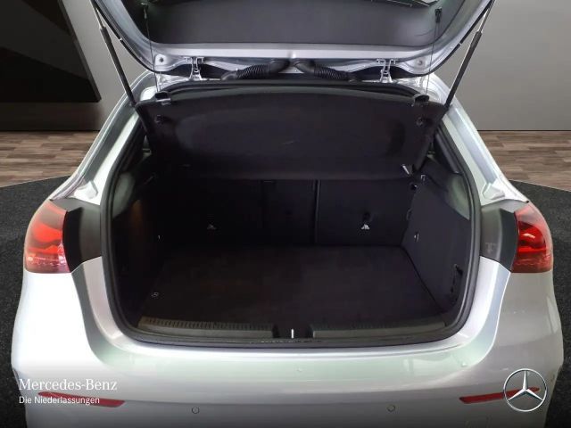 Mercedes-Benz A 200 AMG Line