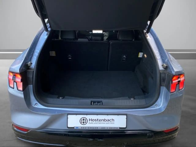 Ford Mustang Mach-E AWD GT