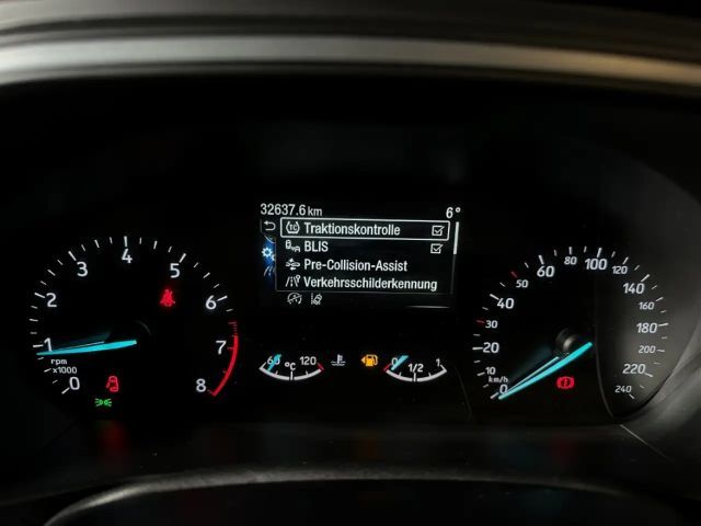 Ford Focus ST Line Style Wagon