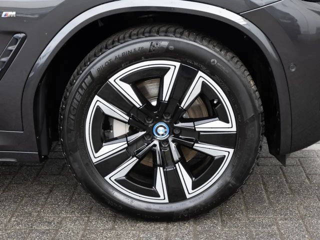 BMW iX3 Impressive iX3