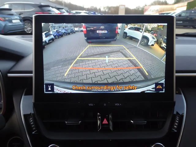 Toyota Corolla Cross Team D